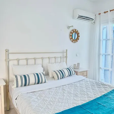 Celeste Naxos Chora Apartahotel 3*